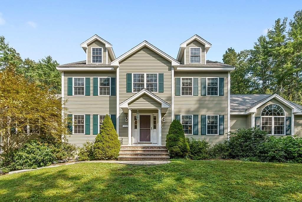 412 Pond Street - Photo 1