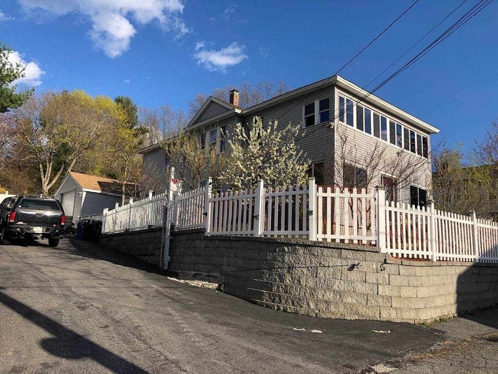 5 Caroline Street - Photo 1