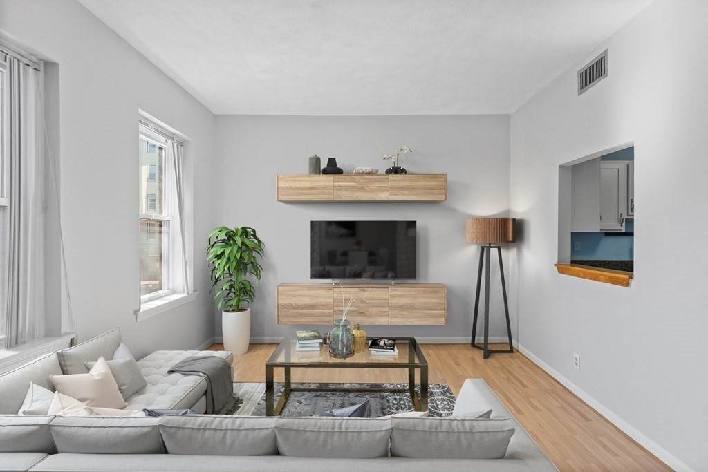88 Gordon St - Photo 1