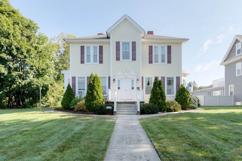 1479 N Main St - Photo 1
