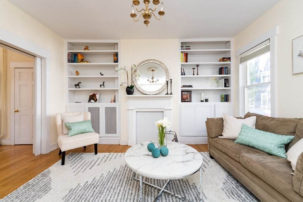 26 Russell - Photo 1