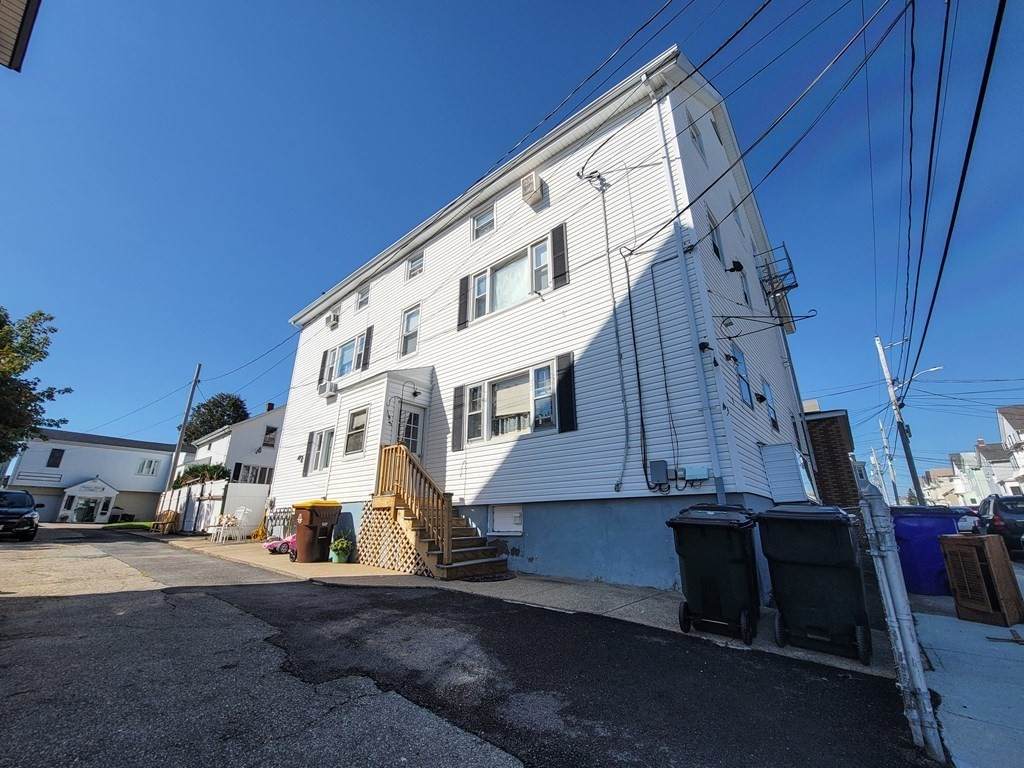 193-195 Snell St. - Photo 1