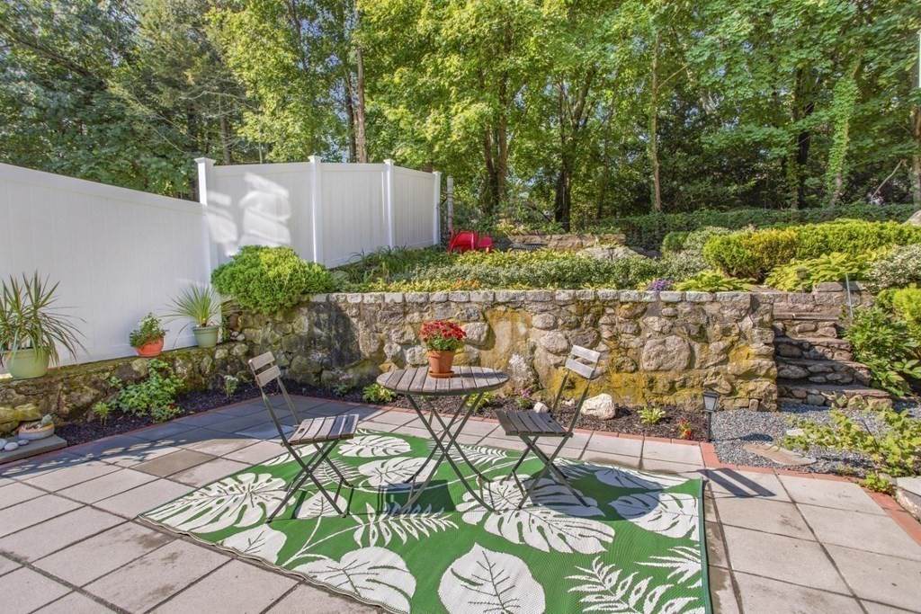 68 Hurd St - Photo 1
