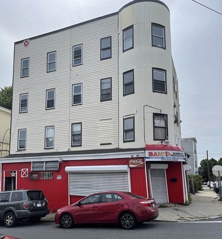 358-362 Lowell St - Photo 1