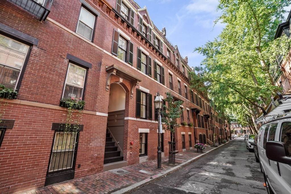 40 Gray St - Photo 1