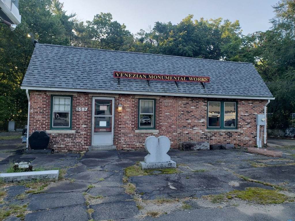 1587 State St - Photo 1