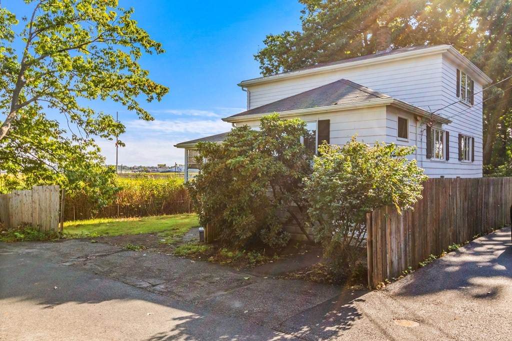 79 Woodland Rd - Photo 1