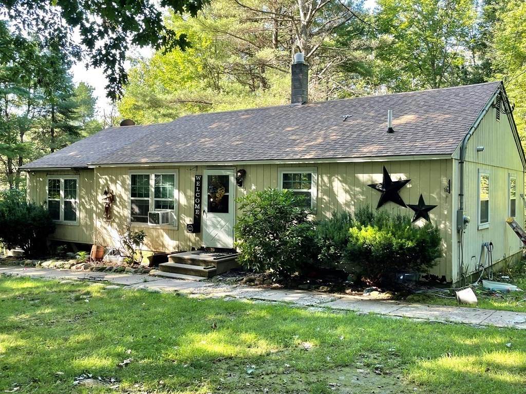 319 Ash St - Photo 1