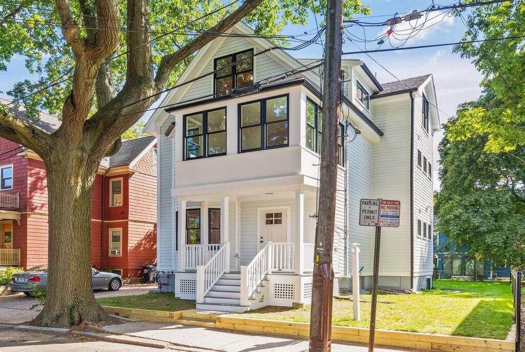 11 Van Norden St - Photo 1