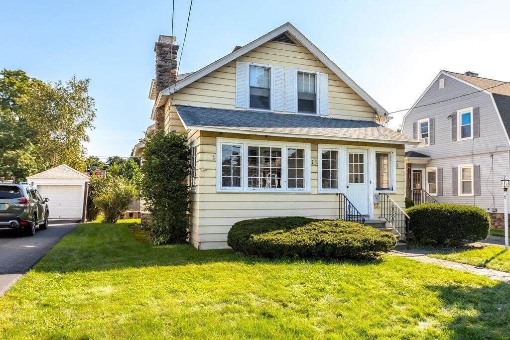 9 Calumet Ave - Photo 1