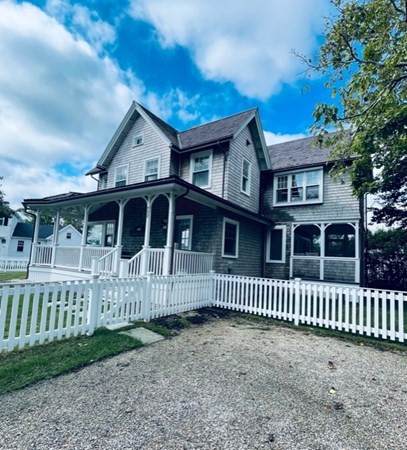 732 Scudder Avenue - Photo 1