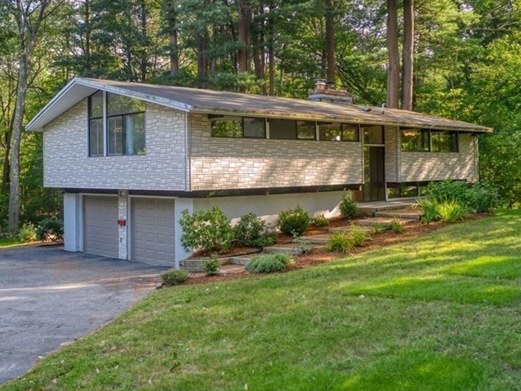 21 Brewer Lane - Photo 1