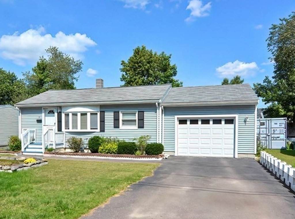 31 Markham Circle - Photo 1