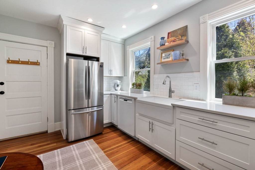 16 1/2 Magnolia Ave - Photo 1