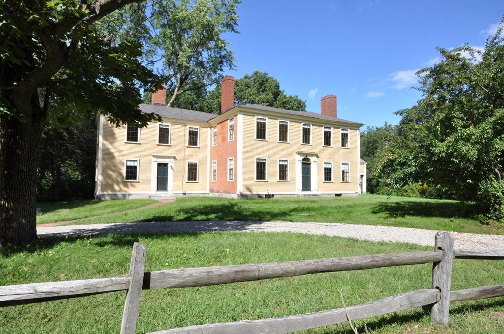 200 North Great Rd - Photo 1
