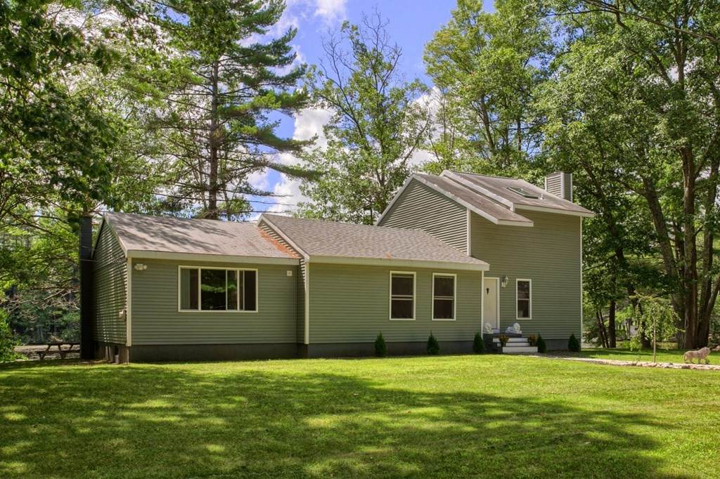 24 Drury Ln - Photo 1