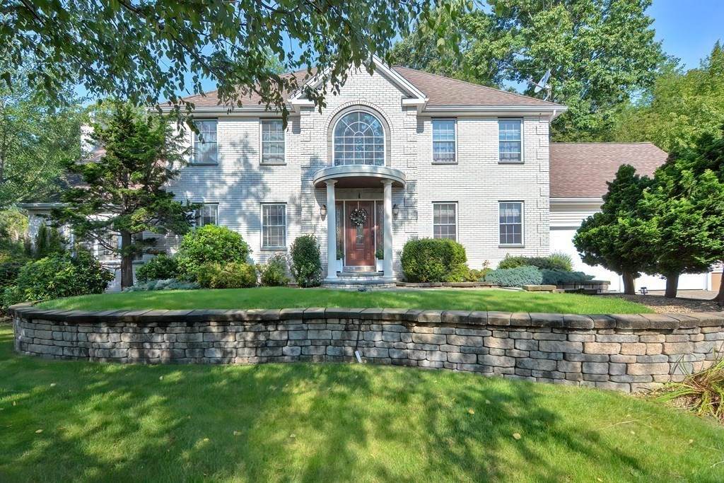 4 Chestnut Hill Lane - Photo 1