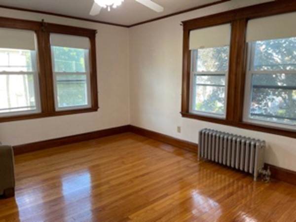 72 Trowbridge St - Photo 1