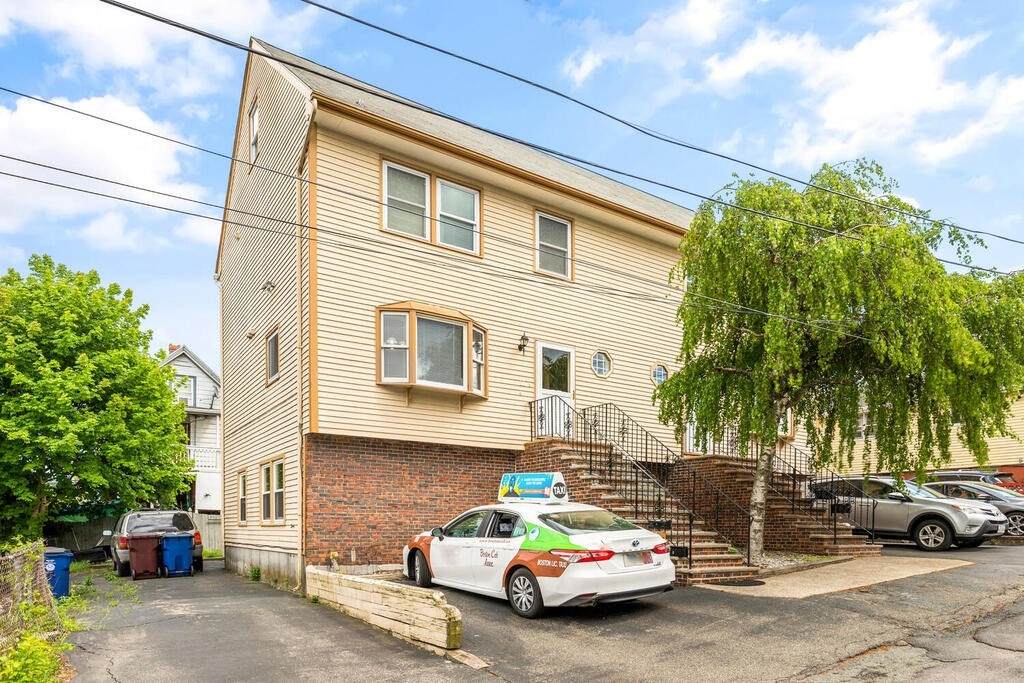 11 Franklin Pl - Photo 1