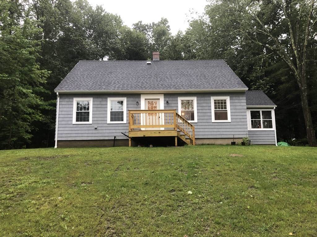 7 Loomis Road - Photo 1