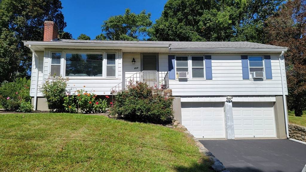 231 Moreland St - Photo 1