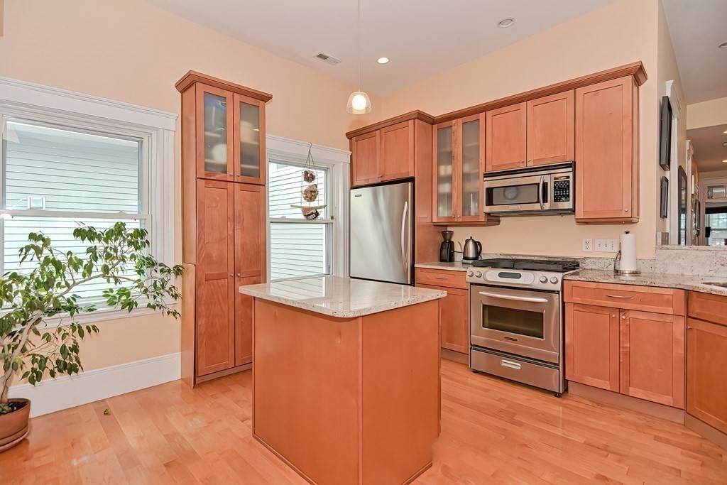 41 Farragut Rd - Photo 1