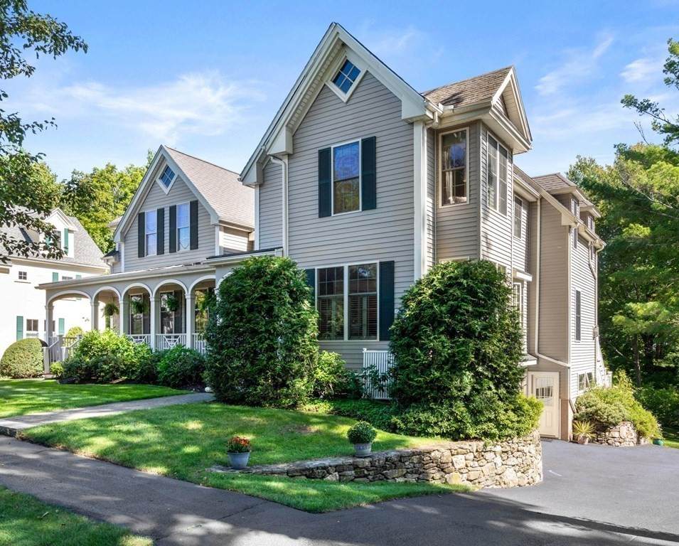 54 Pleasant St - Photo 1