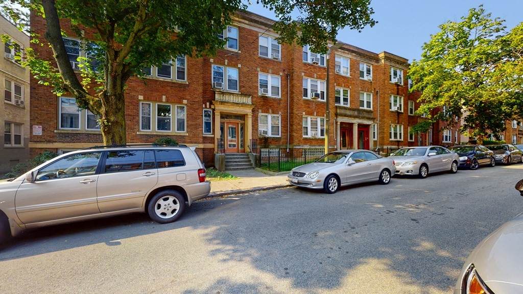 34 Deckard St - Photo 1