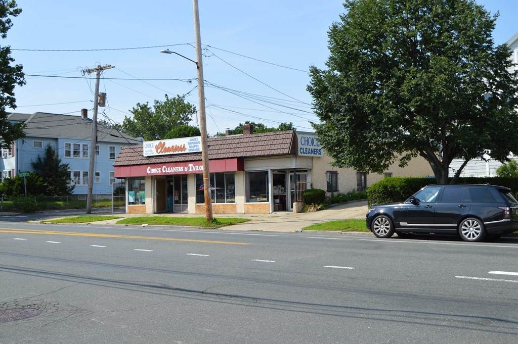 473 Main St - Photo 1