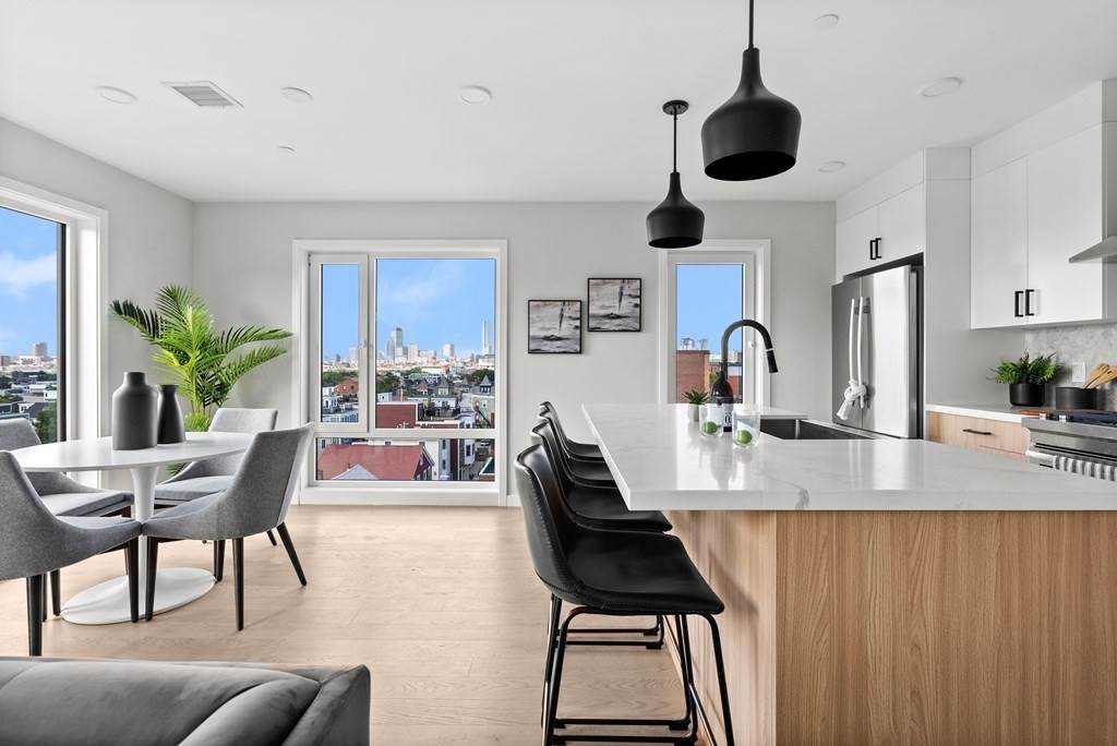 457 W Broadway - Photo 1