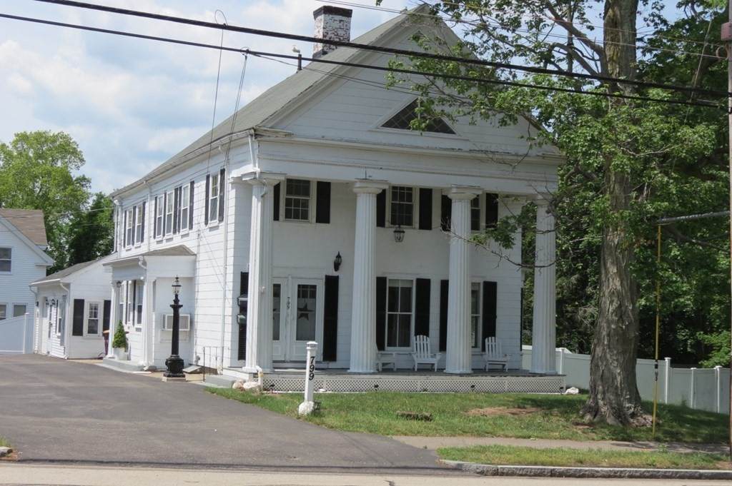 799 Commercial St - Photo 1