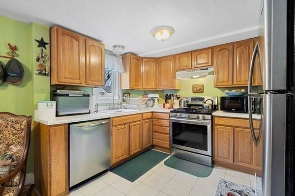 12 Conant St - Photo 1