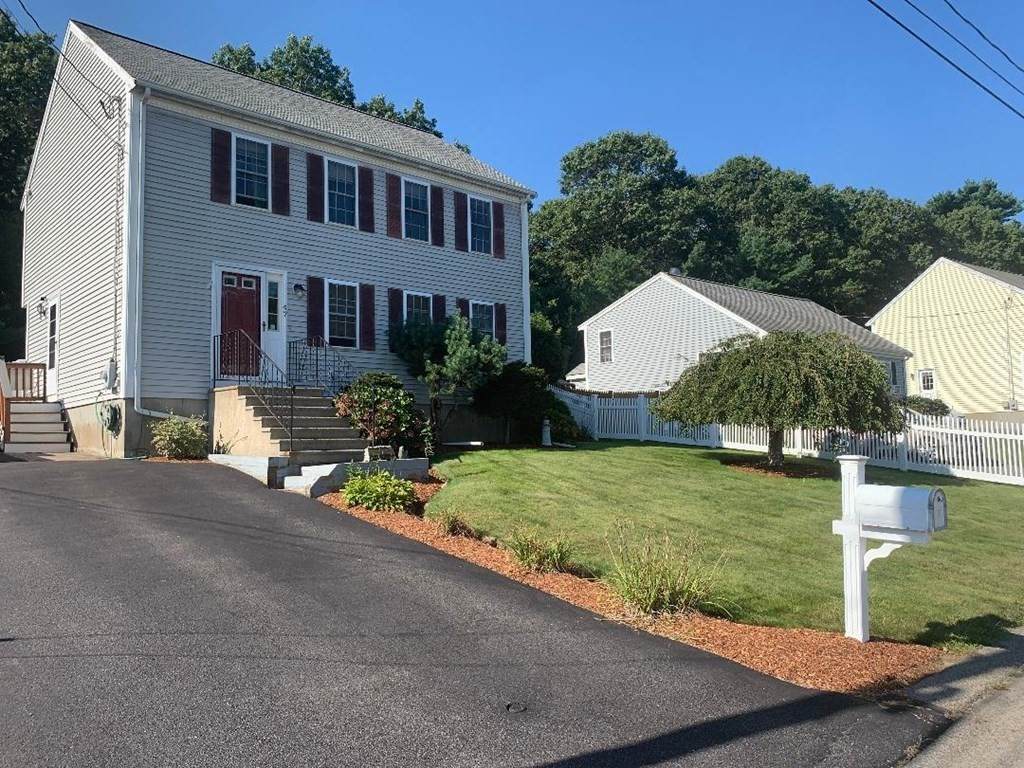 47 Tynan Ave - Photo 1