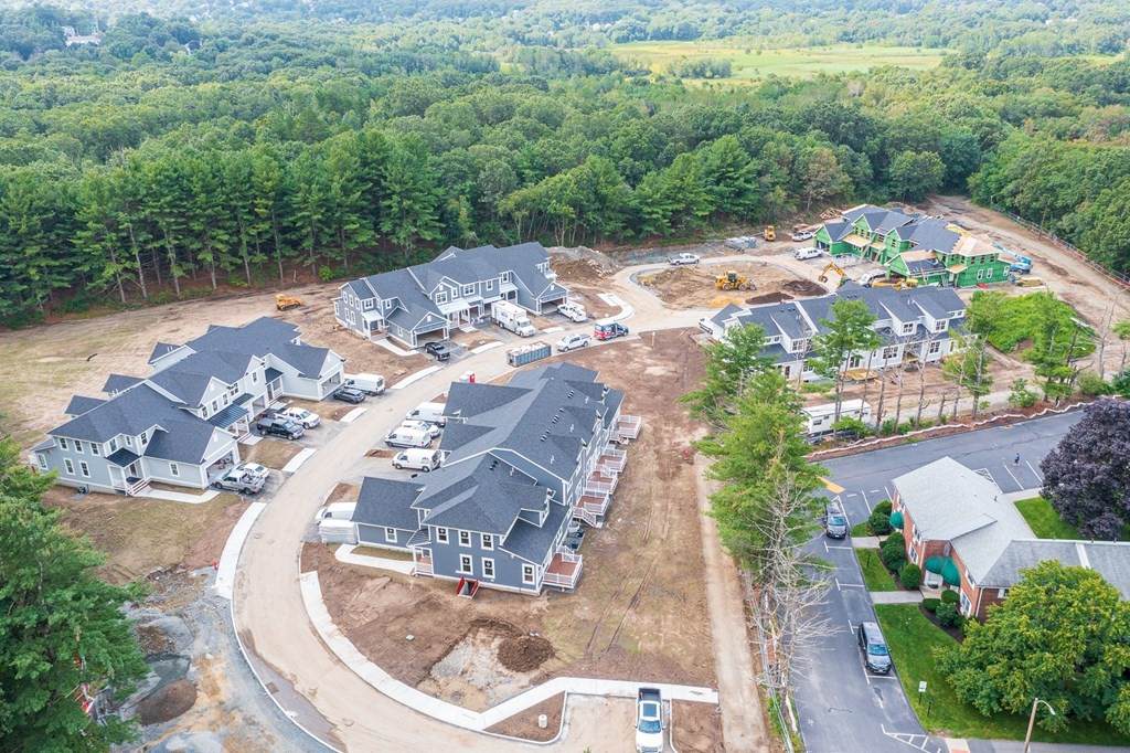 840 Emerson Gardens - Photo 1