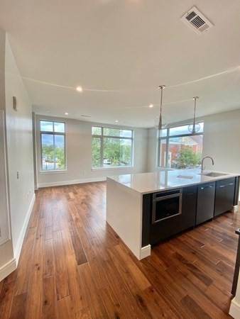 99 Sumner - Photo 1