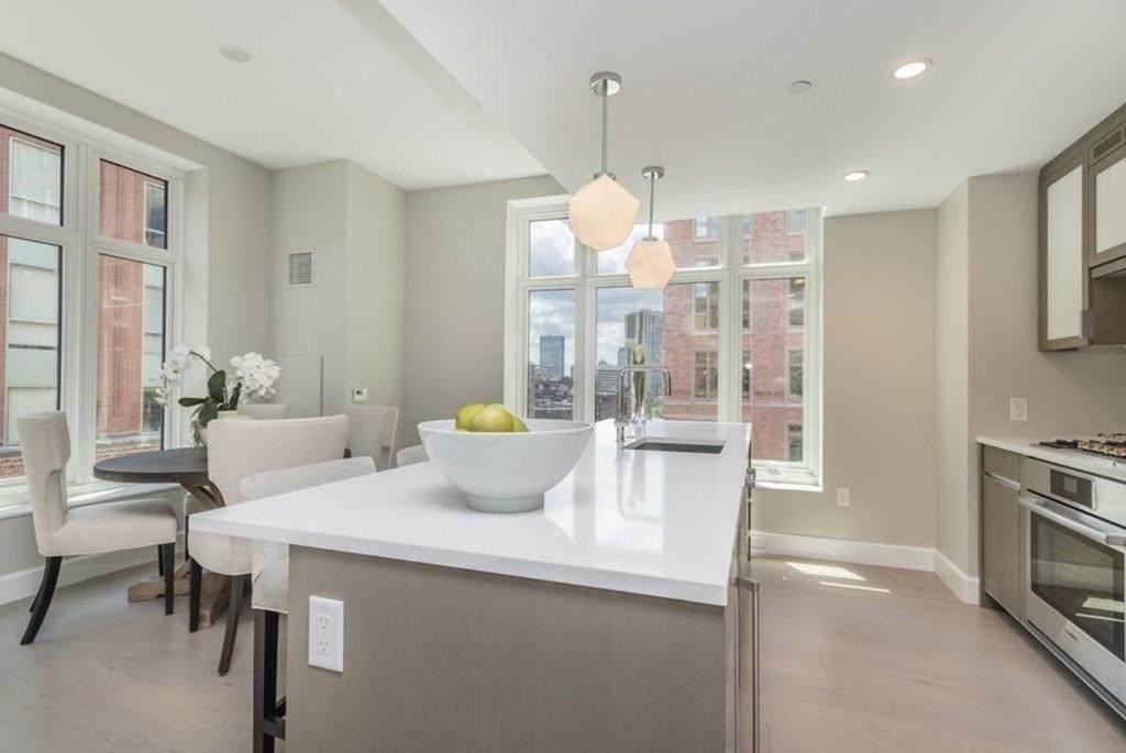 100 Lovejoy Place - Photo 1