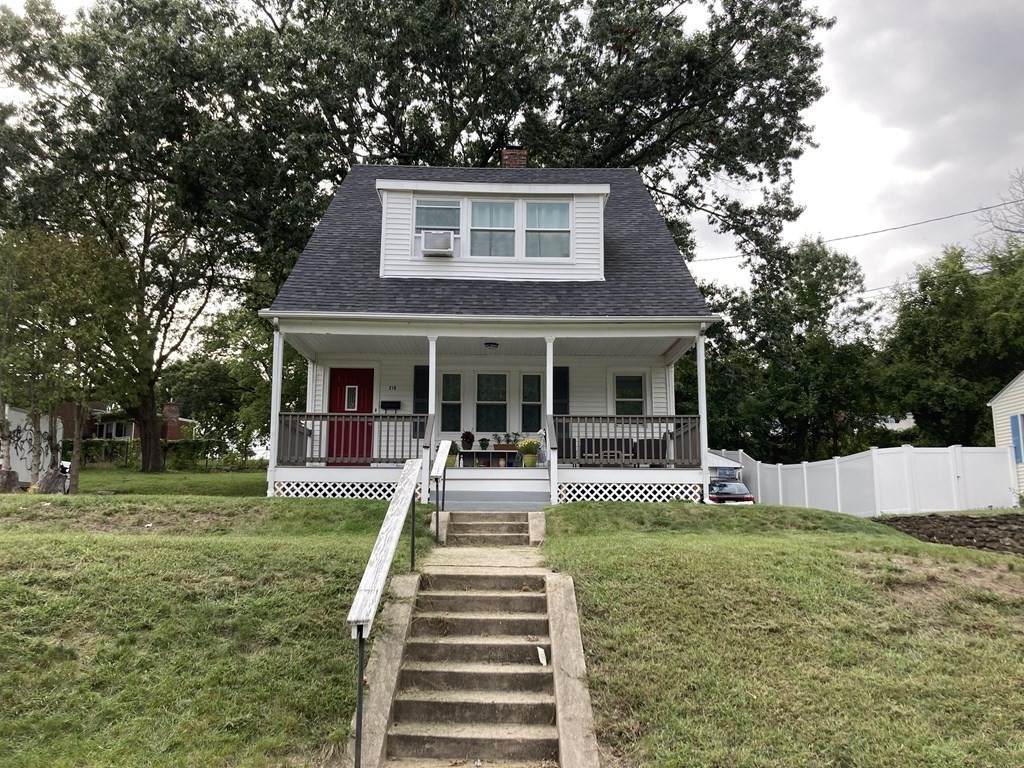 210 Pasco Rd - Photo 1
