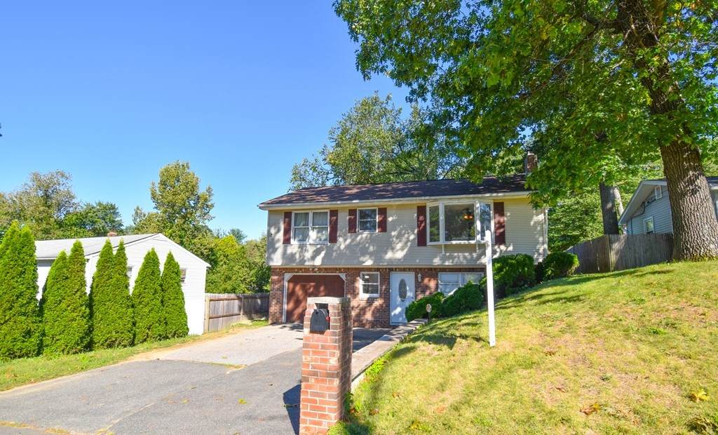 262 Parkerview St - Photo 1