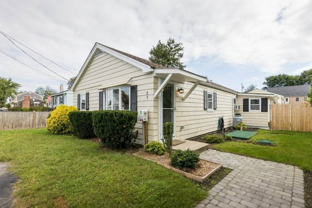 27 Foxboro Ave - Photo 1