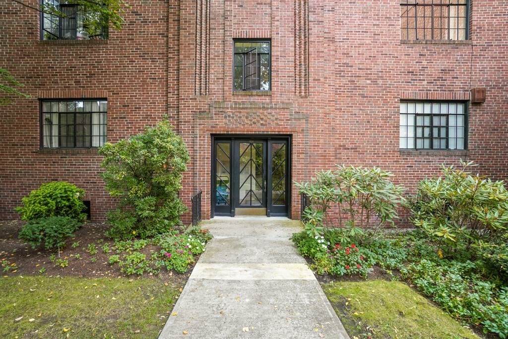 104 Sewall Ave - Photo 1