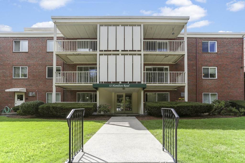32 Hamilton Road - Photo 1