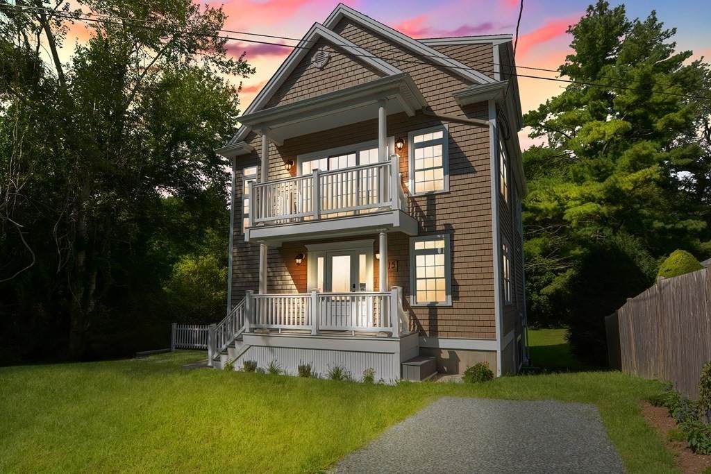 15 Canedy St - Photo 1