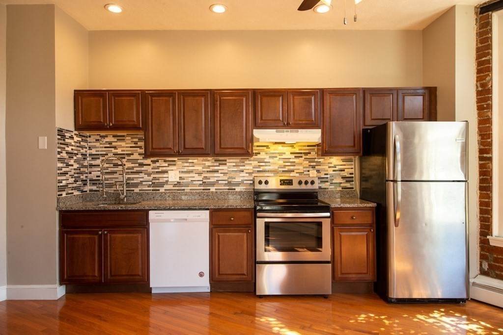 210 Chestnut Hill Ave - Photo 1