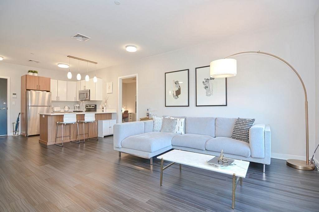 999 Hancock Street - Photo 1