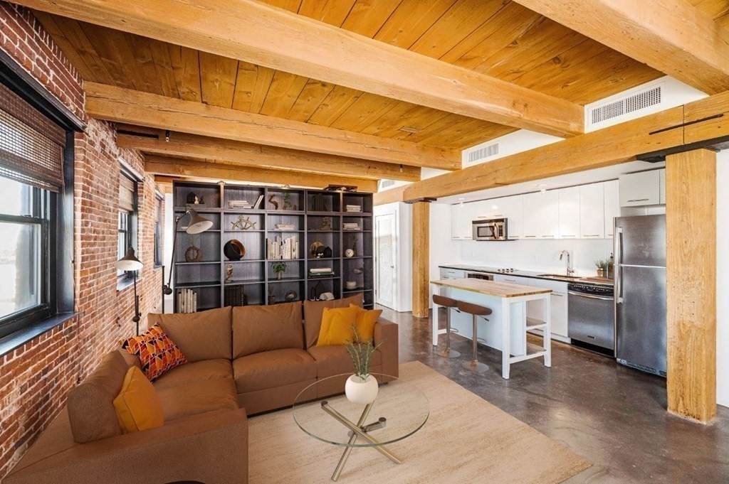 90 Wareham - Photo 1