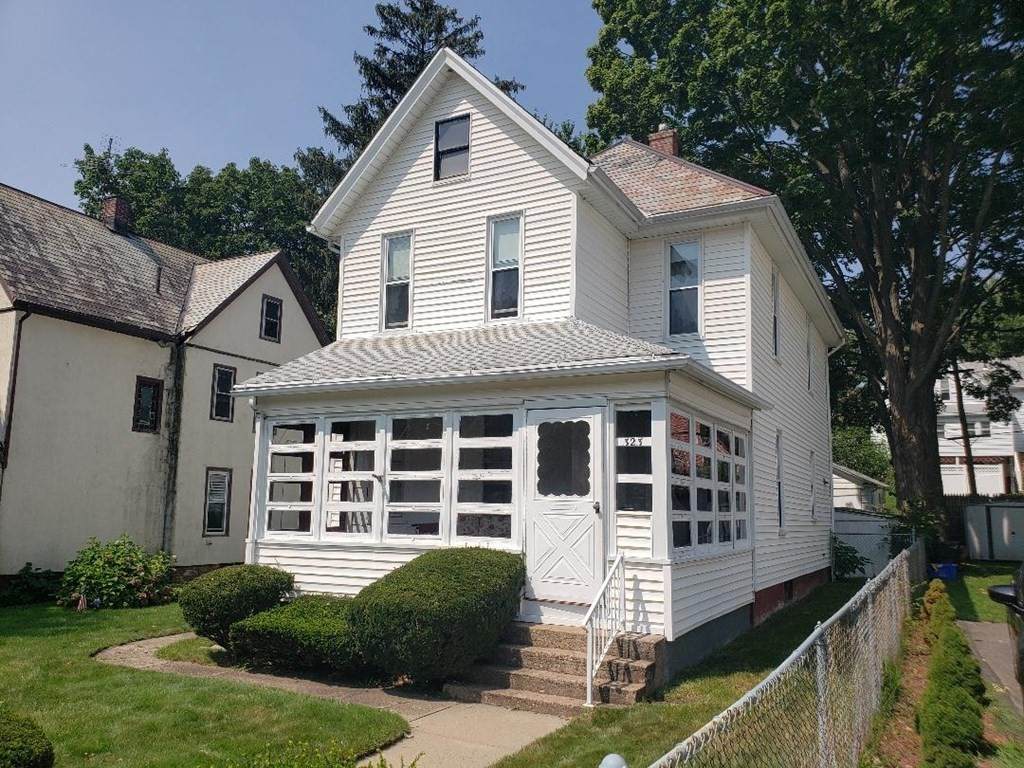 323 Linden Street - Photo 1