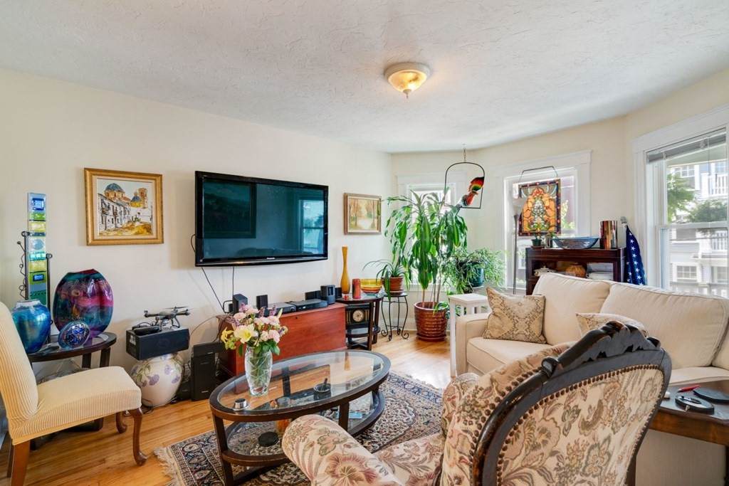 16 Thelma Rd - Photo 1