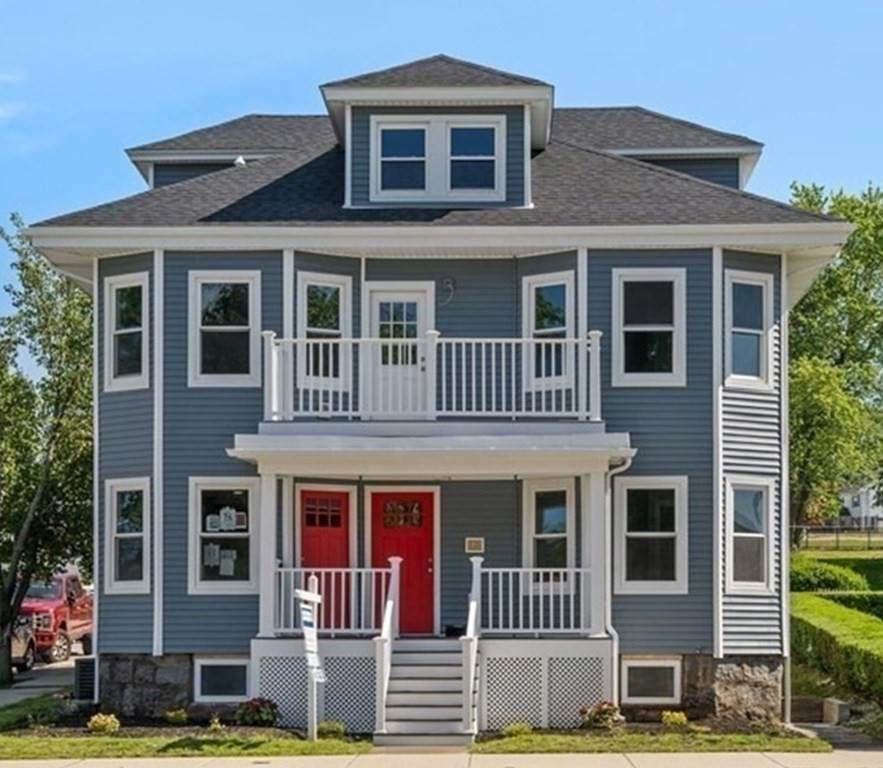 597 Gallivan Blvd - Photo 1