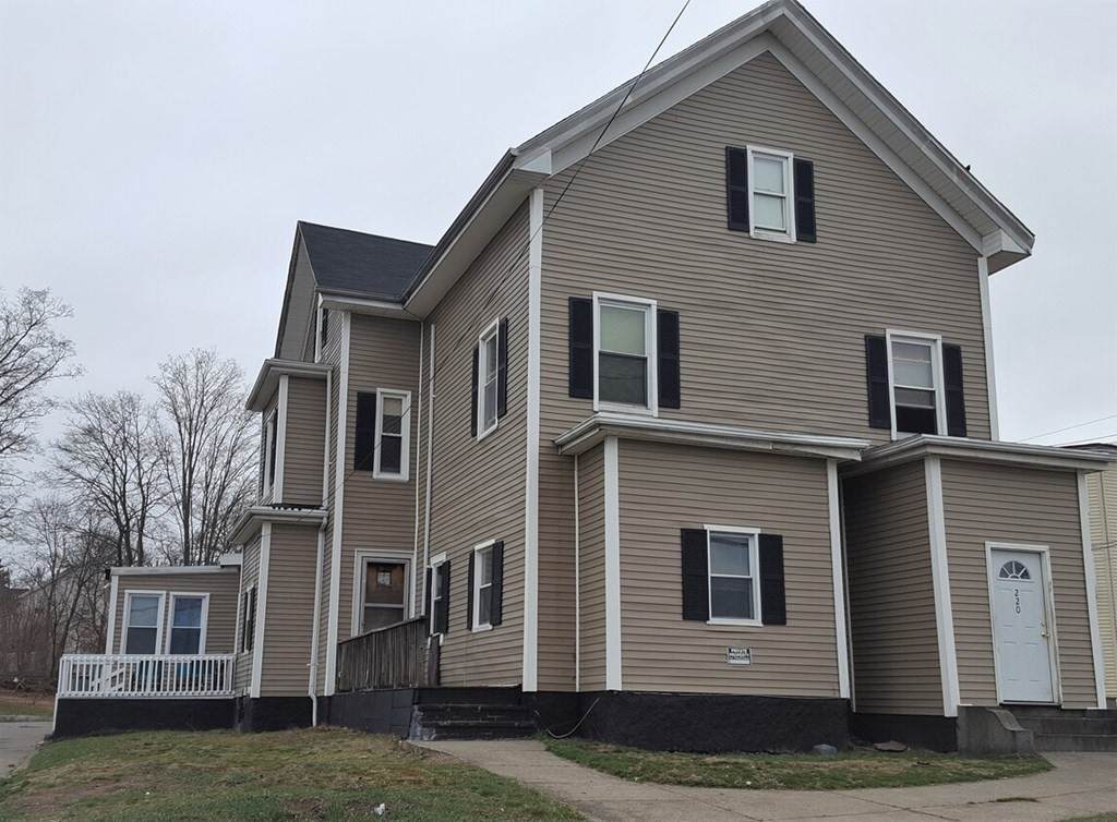 220 North Main St - Photo 1