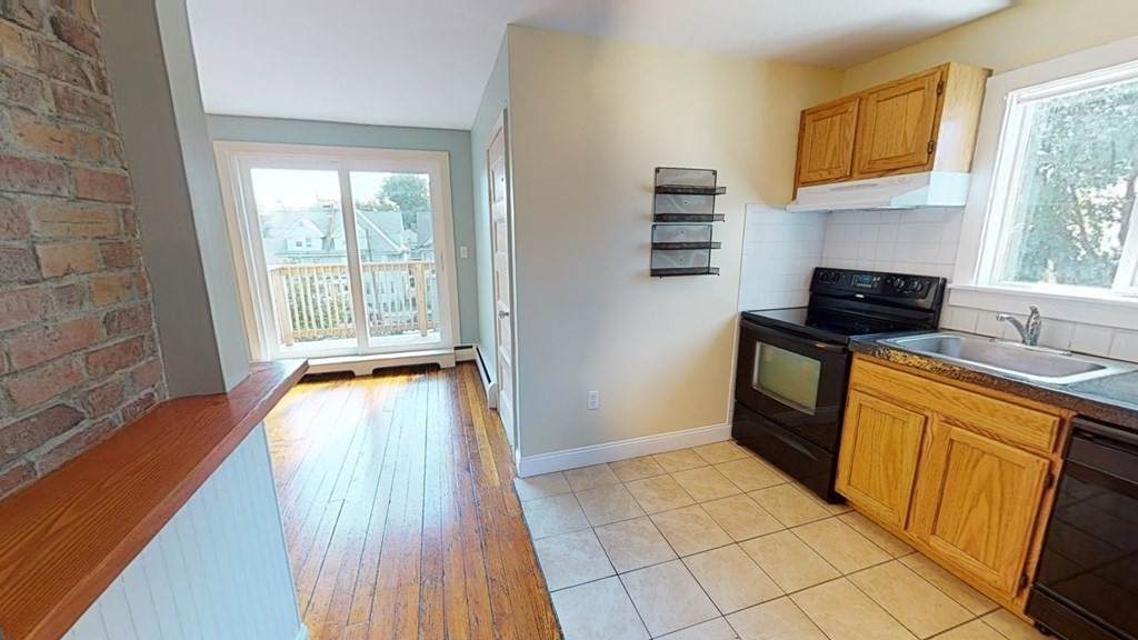 10 Sumner Terrace - Photo 1